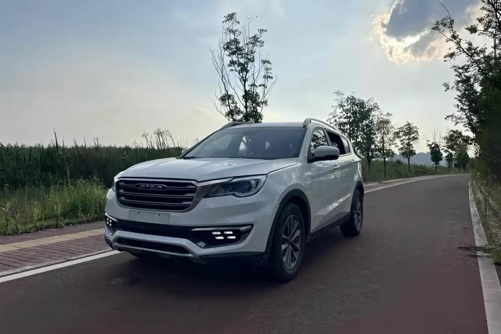 捷途 X70 1.5T 自动悦行版
