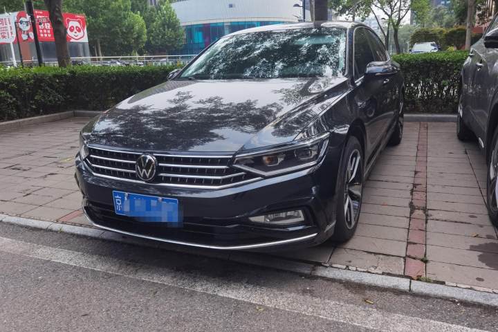 大众 迈腾 2023款 200万辆纪念版 330TSI DSG领先型