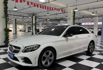 奔驰 C级 2020款 C 260 运动版