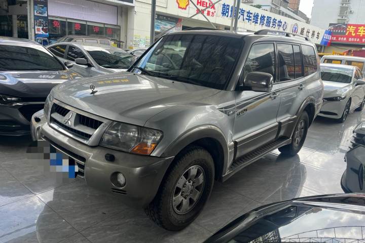 三菱 帕杰罗 V73 3.0L AT GLS