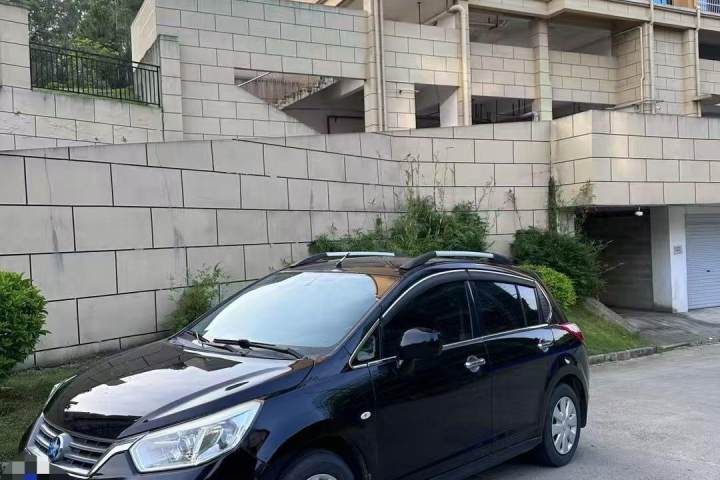 启辰 R50 1.6L 手动时尚版