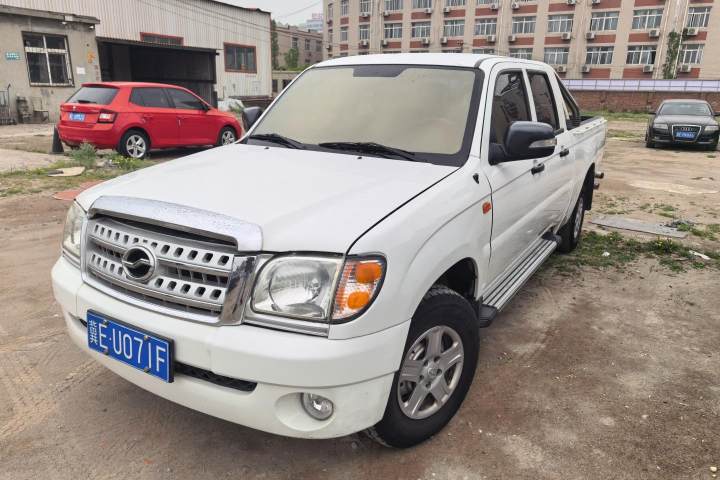 中兴 小老虎 1.6L汽油两驱豪华型大双LJ4A16QG