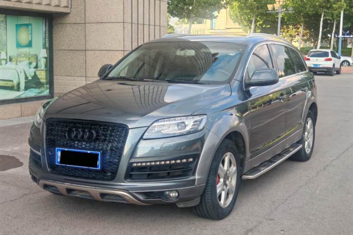 奥迪 Q7 3.0 TFSI 舒适型(245kW)