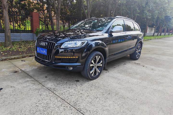 奥迪 Q7 3.6 FSI quattro 舒适型