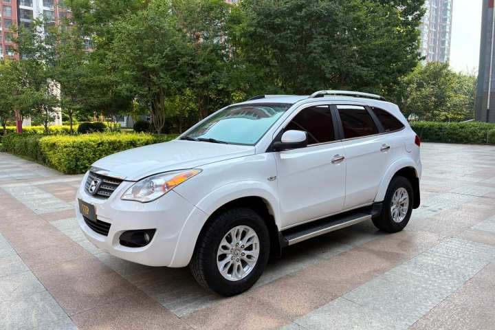 江铃 驭胜S350 2.4L 两驱豪华型5座