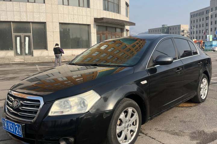 奔腾 B70 2.0L 自动豪华型