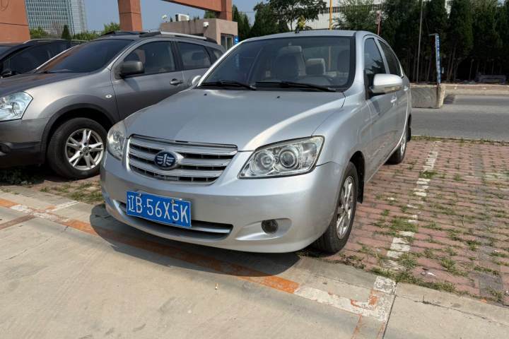 一汽 夏利N5 1.3L 手动豪华型