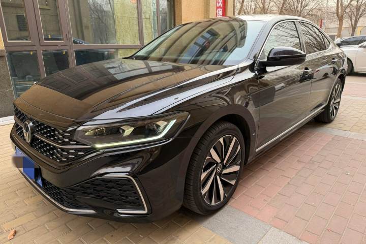大众 帕萨特 2022款 330TSI 星空精英版