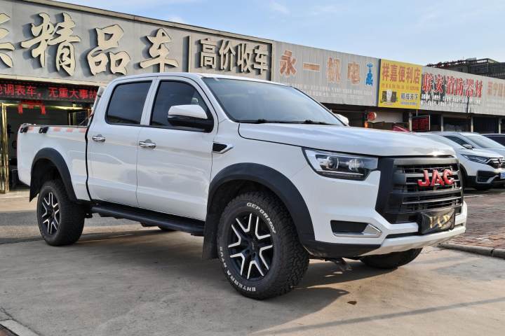 江汽集团 江淮T8 2.0T PRO 柴油两驱商务型大双HFC4DB2-2E