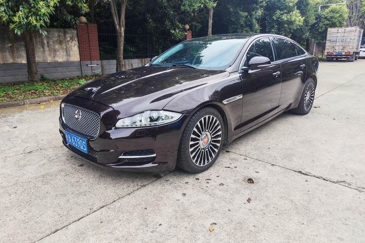 捷豹 XJ XJL 3.0 SC 两驱旗舰商务版