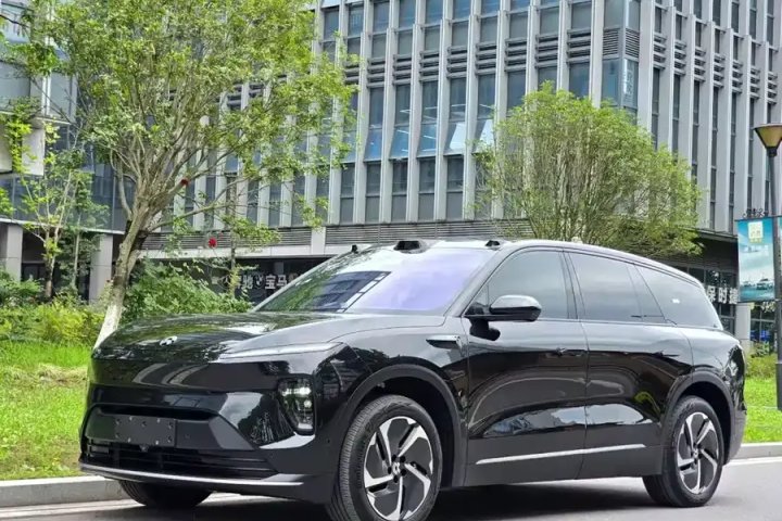 蔚来 ES8 75kWh