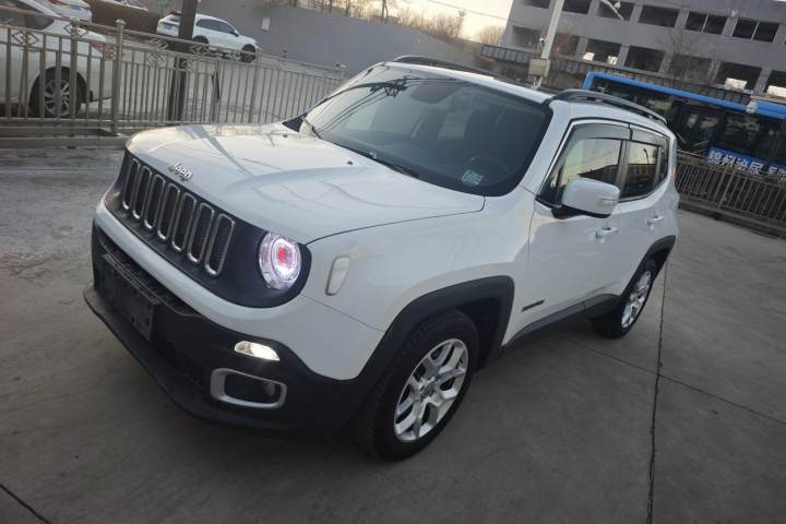 Jeep 自由侠 180T 自动智能版