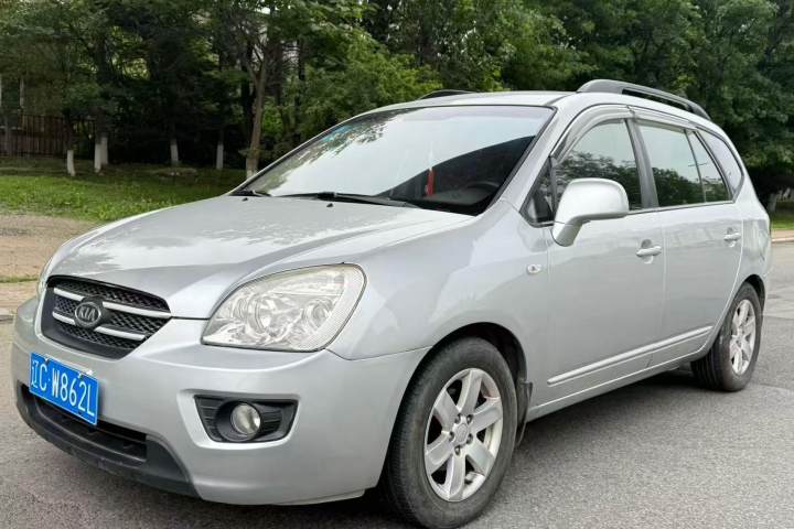 起亚 佳乐 2.0L 5座舒适版