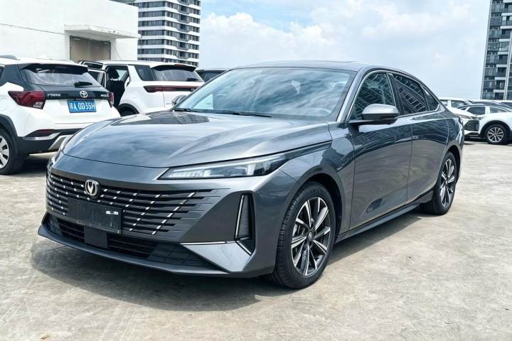 长安 逸动 1.5T GDI自动 旗舰型