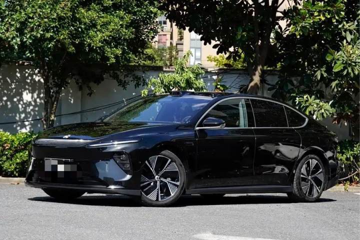 蔚来 ET7 100kWh 行政版