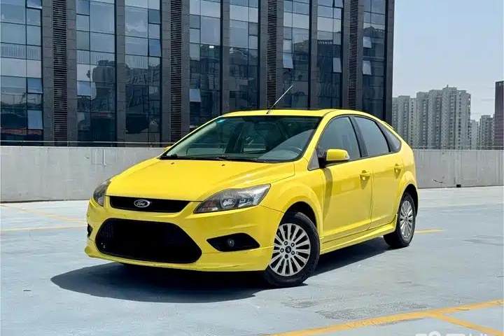 福特 福克斯 两厢经典 1.8L 自动基本型