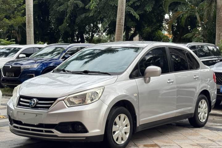 启辰 D50 1.6L 自动时尚版