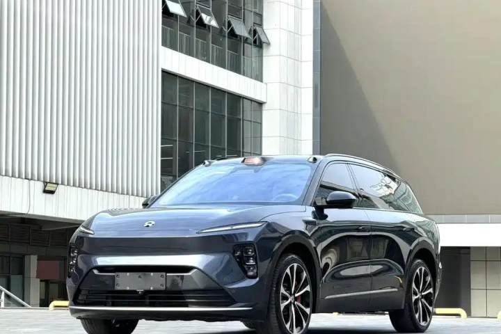 蔚来 ES8 485KM 六座版