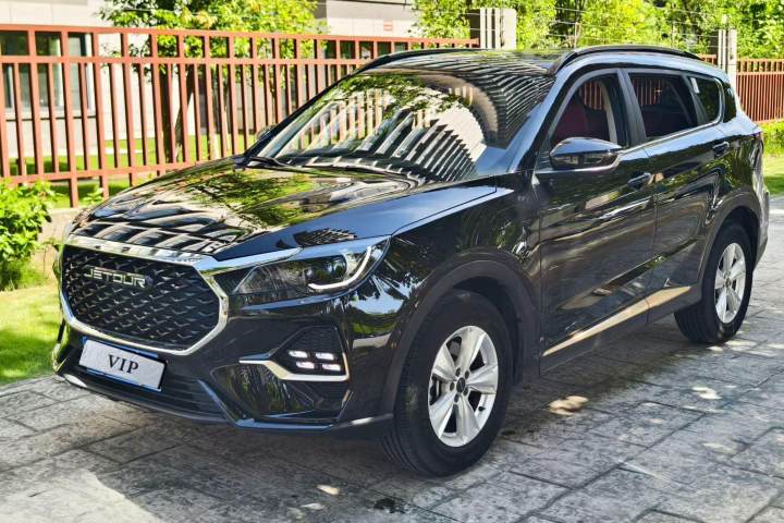 捷途 X70 1.5T 手动荣耀版 7座