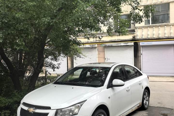 雪佛兰 科鲁兹 1.8L SE AT