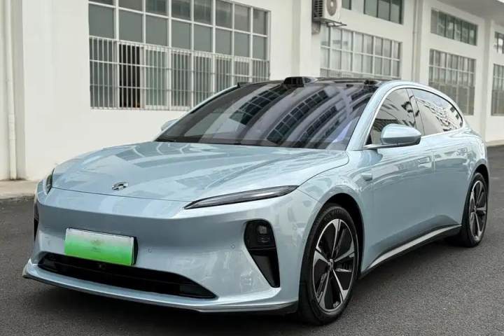 蔚来 ET5T 100kWh Touring