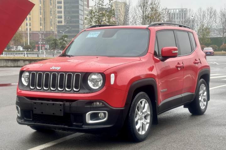 Jeep 自由侠 180T 自动劲能版