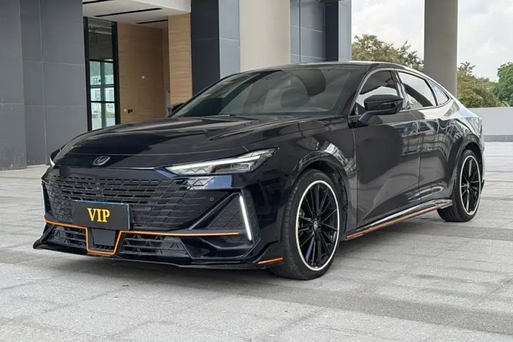 长安 UNI-V 1.5T 运动版