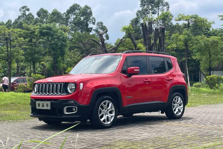 Jeep 自由侠 180T 自动劲能版