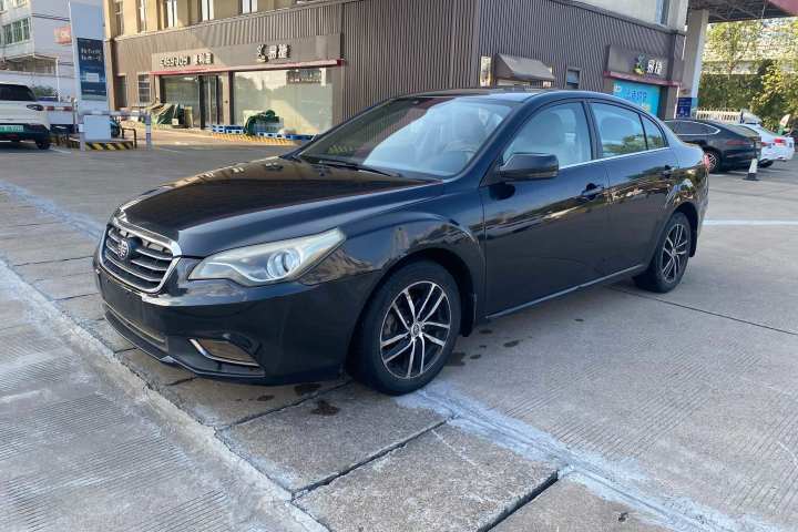 奔腾 B50 1.6L 手动豪华型