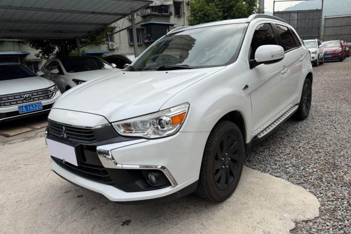 三菱 劲炫ASX 2.0L CVT两驱领航版