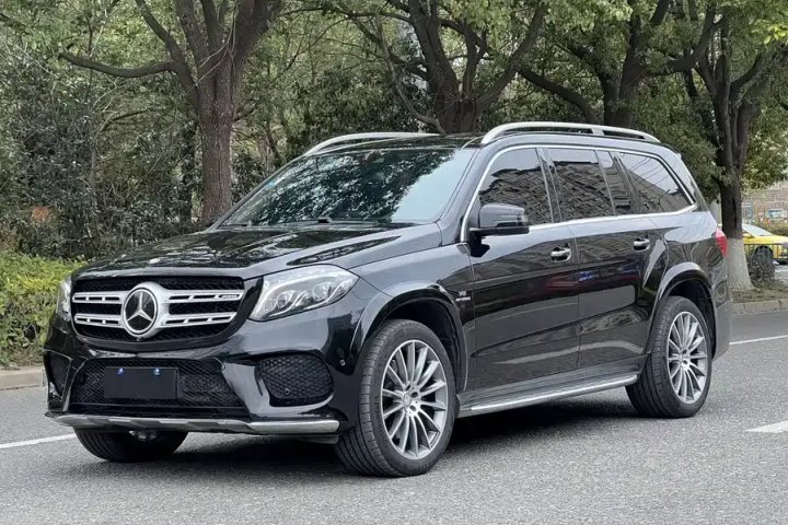 奔驰 GLS GLS 500 4MATIC