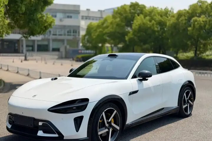 小米汽车 小米YU7 超长续航高性能四驱Max版