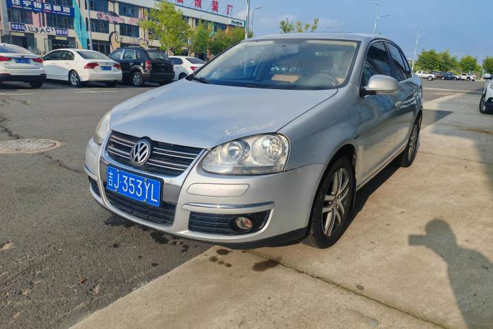 大众 速腾 1.6L 自动时尚型真皮版