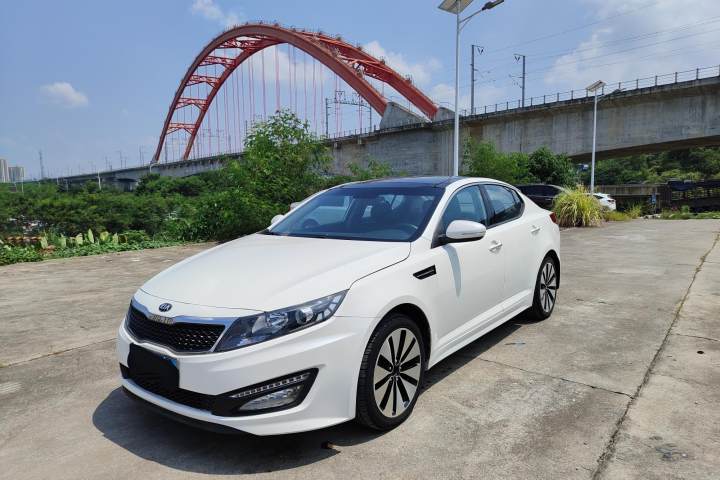 起亚 K5 2.0L 自动DLX特别版