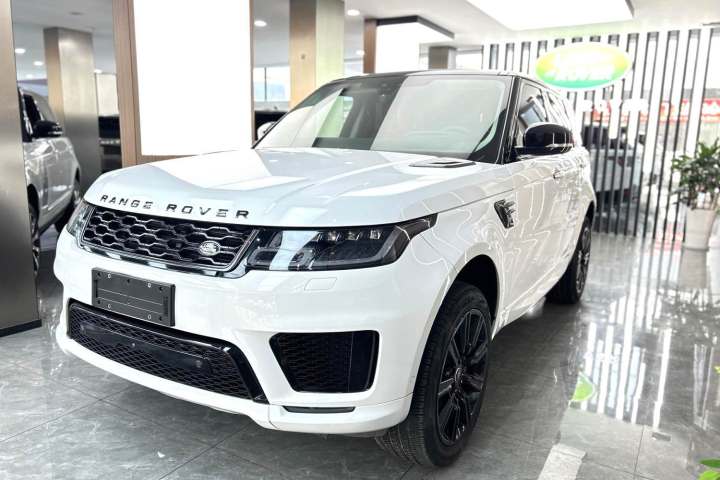 路虎 揽胜运动 3.0 L6 HSE DYNAMIC