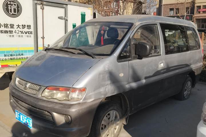 东风风行 菱智 V3 1.5L 5座标准型I