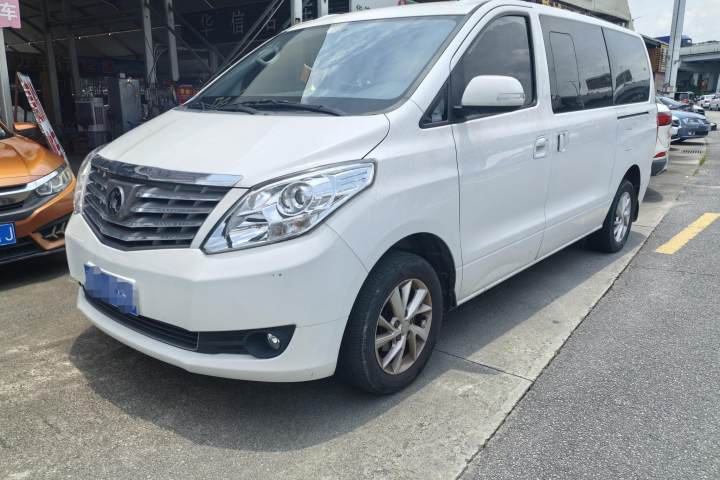东风风行 菱智PLUS 旅行版 2.0L 手动豪华型 7座