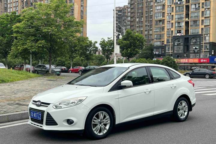 福特 福克斯 三厢 1.6L 自动舒适型