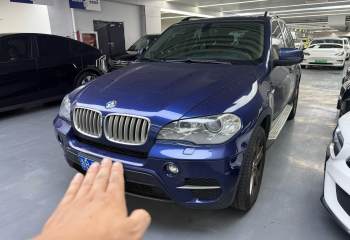 宝马 X5(进口) xDrive30i豪华型十周年纪念版