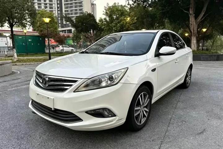 长安 逸动 1.6L 自动精英型