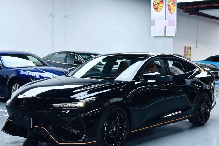 长安 UNI-V 1.5T 500Bar尊享型