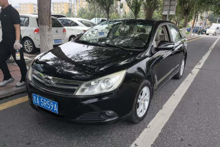 比亚迪 速锐 1.5TI 手动尊贵型