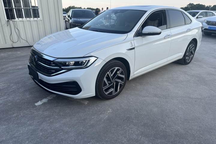 大众 速腾 200TSI DSG超越版