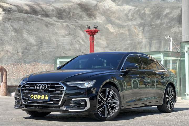 奥迪 A6L 45 TFSI quattro 臻选动感型