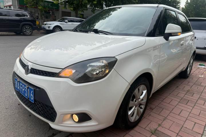 名爵 3 1.5L AMT精英版