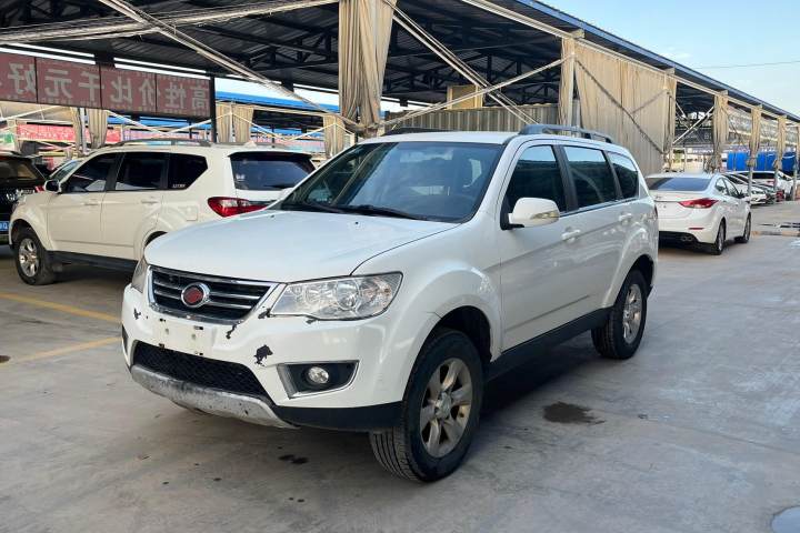 陆风 X8 探索版 2.0T 汽油4X4豪华型