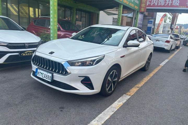 思皓 A5 1.5T CVT尊贵智联型