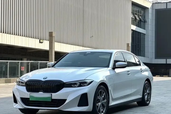 宝马 i3 2024款 eDrive 35 L
