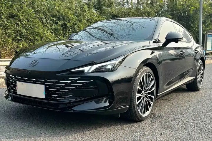 名爵 MG7 2.0T 自动猎美奢享版