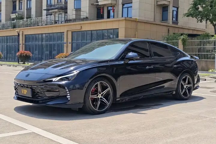 名爵 MG7 2.0T Trophy+ 超级智驾版